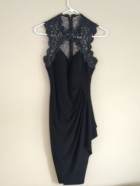 Size 0 Cache Dress Black Ruched Lace